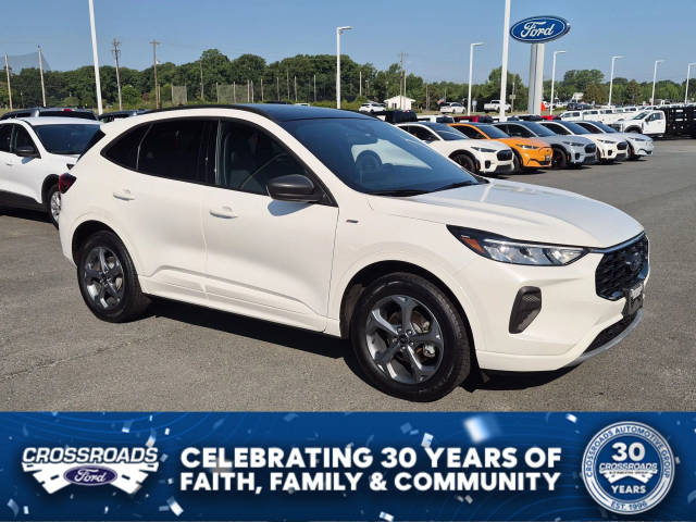 2023 Ford Escape ST-Line AWD photo