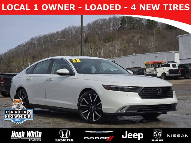 2023 Honda Accord Touring FWD photo