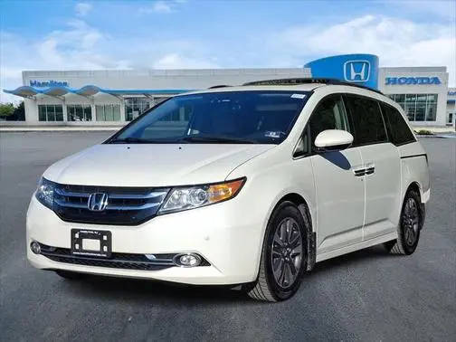 2015 Honda Odyssey Touring Elite FWD photo