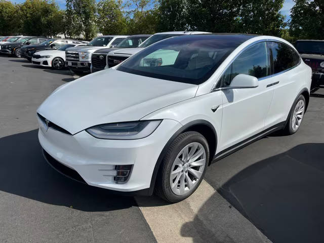 2020 Tesla Model X Long Range Plus AWD photo