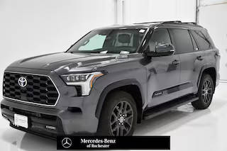 2023 Toyota Sequoia Platinum 4WD photo