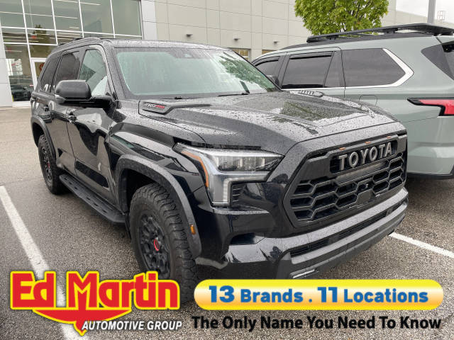 2023 Toyota Sequoia TRD Pro 4WD photo