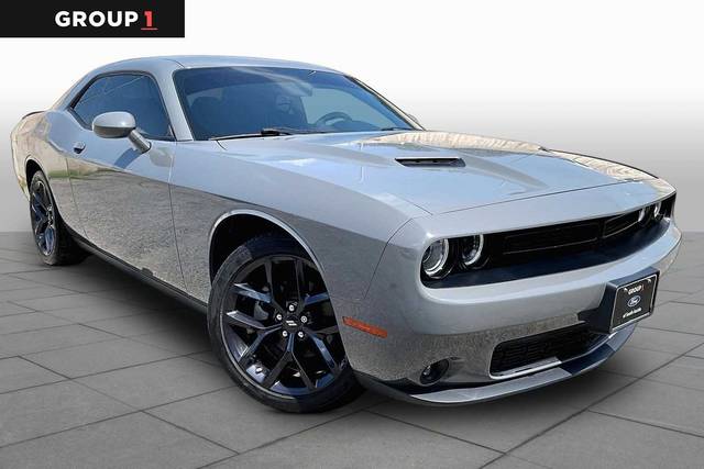 2023 Dodge Challenger SXT RWD photo