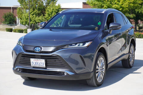 2023 Toyota Venza XLE AWD photo