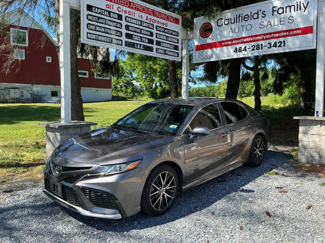 2021 Toyota Camry SE FWD photo