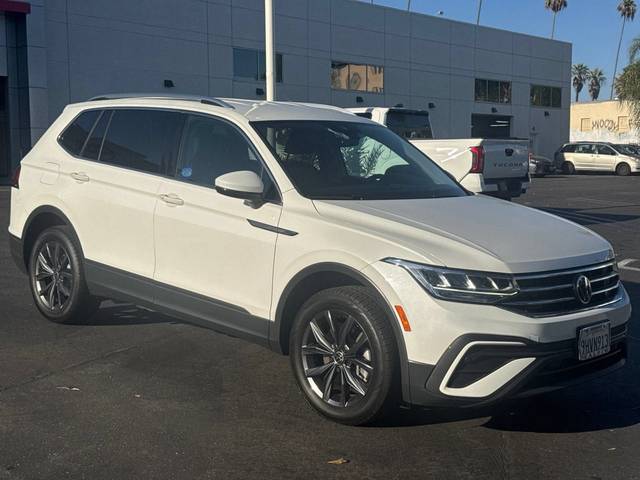 2023 Volkswagen Tiguan SE FWD photo