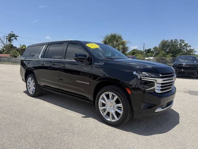 2023 Chevrolet Suburban High Country 4WD photo