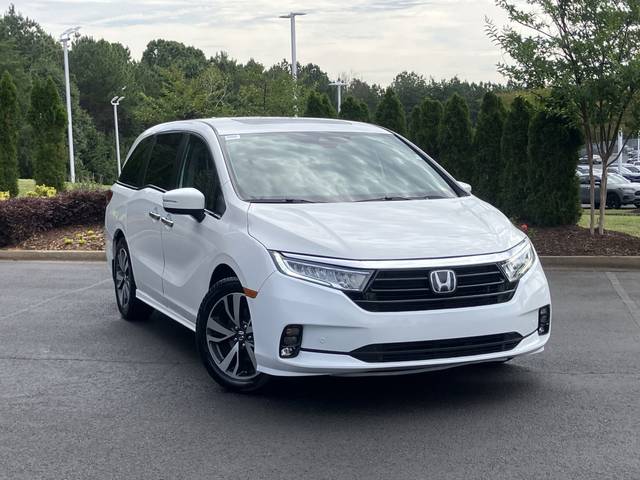 2023 Honda Odyssey Touring FWD photo
