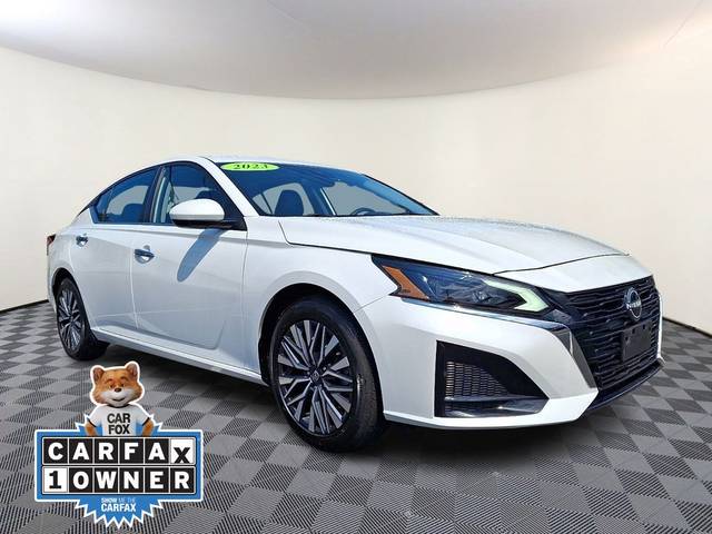 2023 Nissan Altima 2.5 SV FWD photo