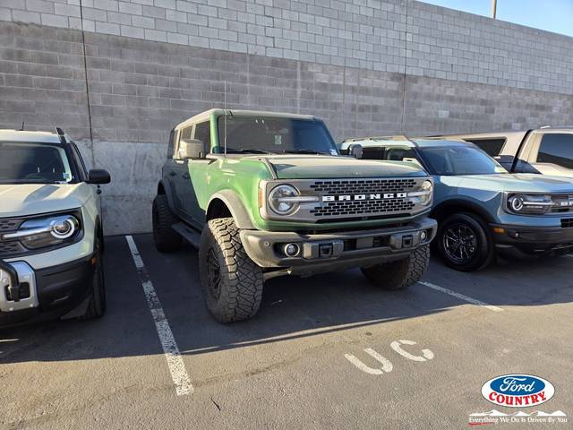 2023 Ford Bronco 4 Door Badlands 4WD photo