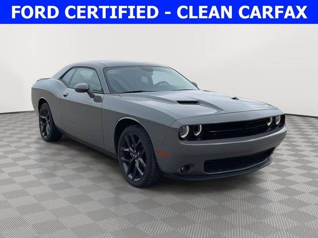 2023 Dodge Challenger SXT RWD photo