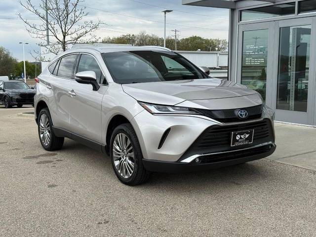 2023 Toyota Venza XLE AWD photo