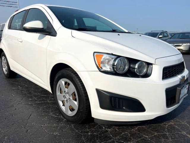 2016 Chevrolet Sonic LS FWD photo