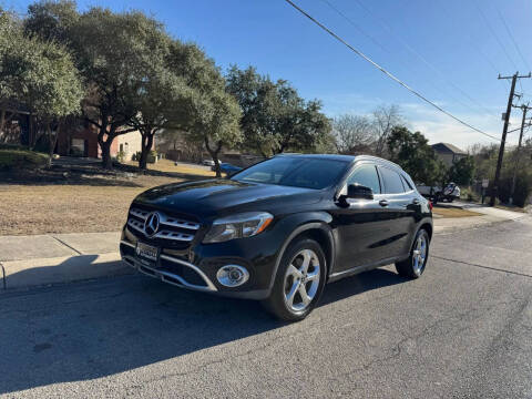 2020 Mercedes-Benz GLA-Class GLA 250 AWD photo