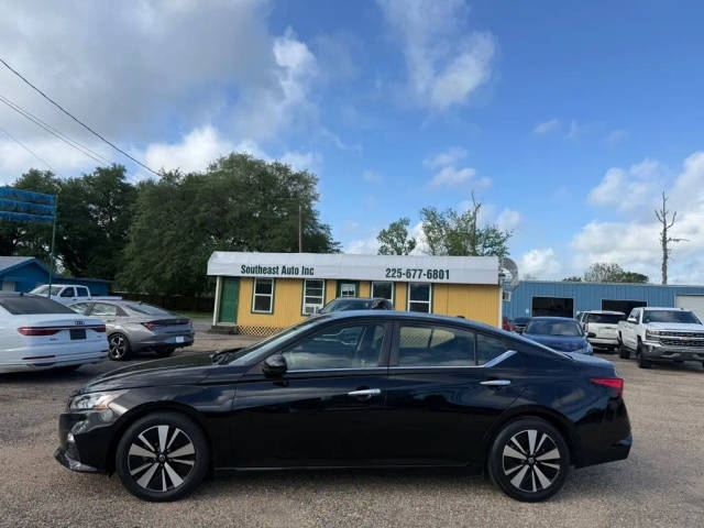 2022 Nissan Altima 2.5 SV FWD photo