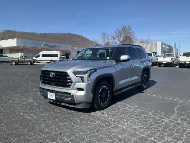 2023 Toyota Sequoia SR5 4WD photo