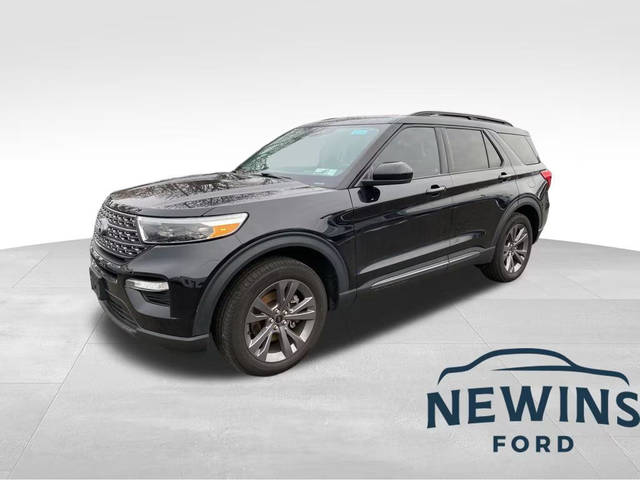 2023 Ford Explorer XLT 4WD photo
