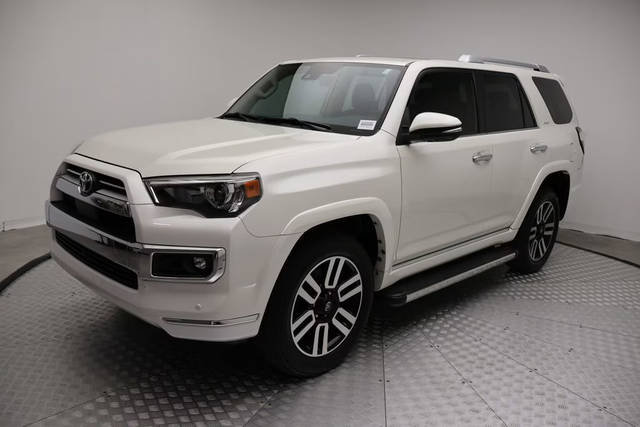 2023 Toyota 4Runner Limited 4WD photo