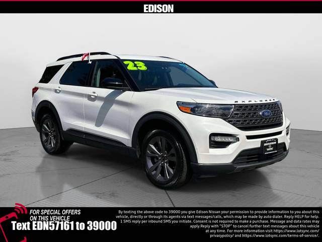 2023 Ford Explorer XLT 4WD photo