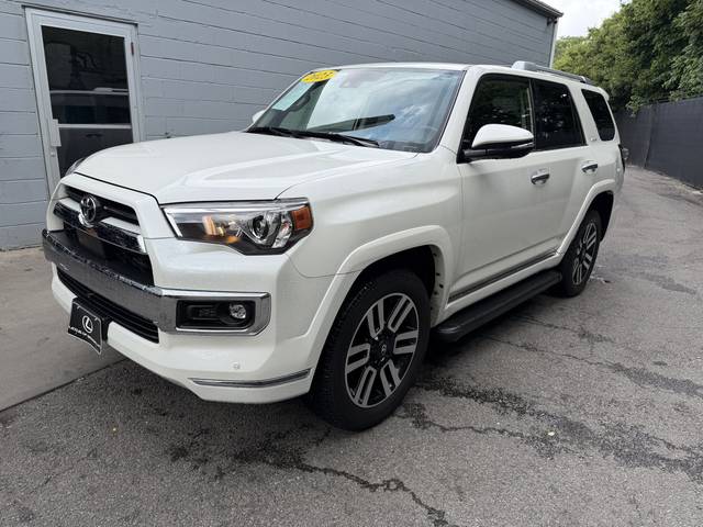 2023 Toyota 4Runner Limited 4WD photo