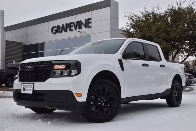 2023 Ford Maverick XLT FWD photo