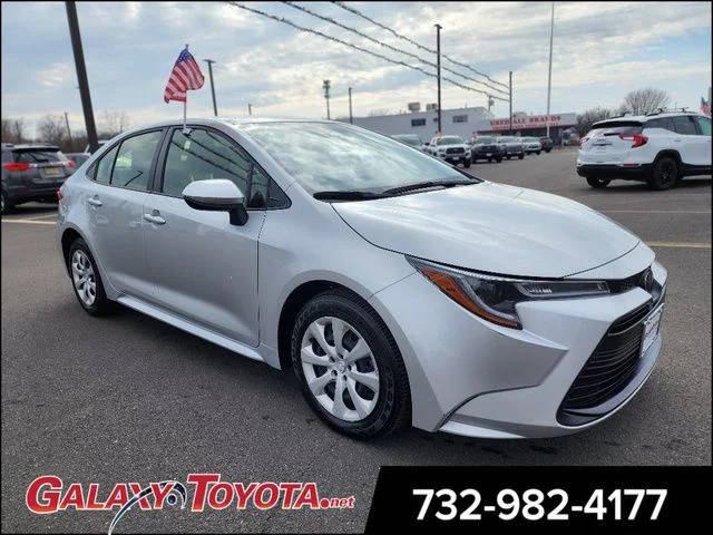 2023 Toyota Corolla LE FWD photo