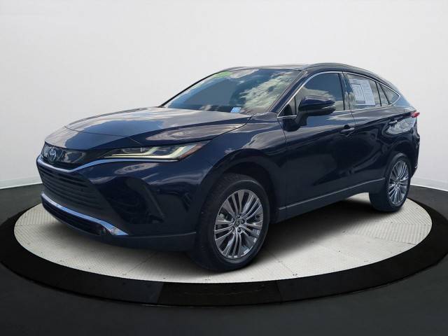 2023 Toyota Venza XLE AWD photo