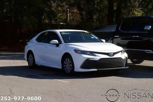 2023 Toyota Camry Hybrid LE FWD photo