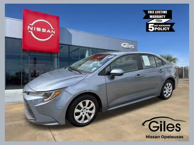 2023 Toyota Corolla LE FWD photo