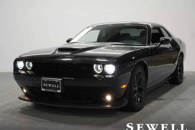 2023 Dodge Challenger R/T RWD photo