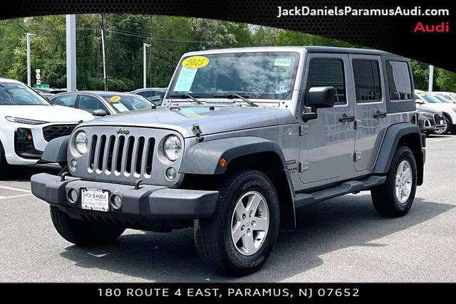 2015 Jeep Wrangler Unlimited Sport 4WD photo