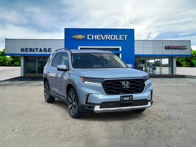 2023 Honda Pilot Touring AWD photo