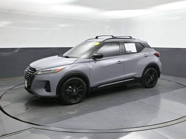 2023 Nissan Kicks SR FWD photo