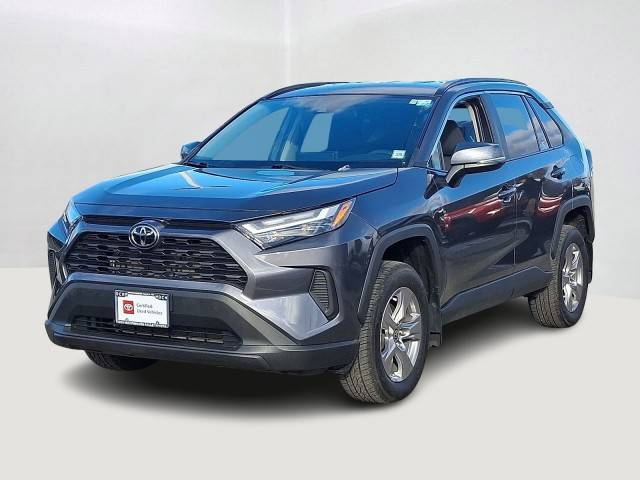 2023 Toyota RAV4 XLE AWD photo