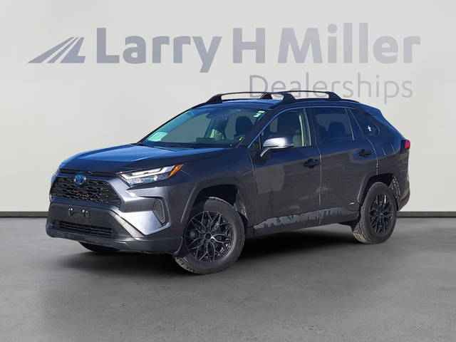 2023 Toyota RAV4 Hybrid XLE AWD photo