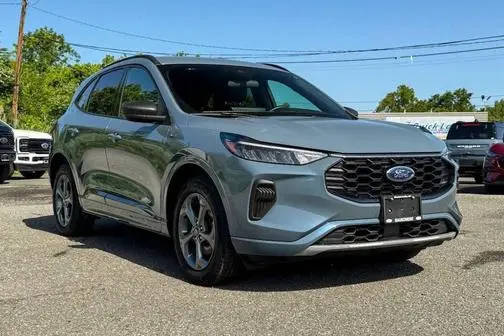 2023 Ford Escape ST-Line AWD photo