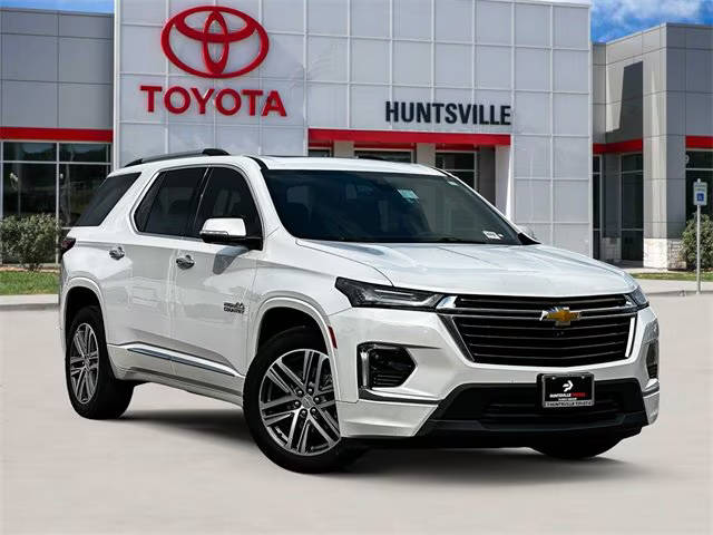 2023 Chevrolet Traverse High Country FWD photo