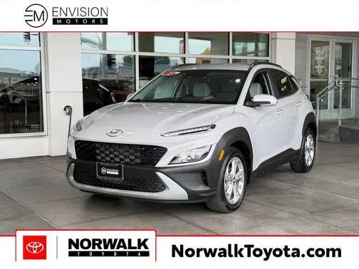 2023 Hyundai Kona SEL FWD photo