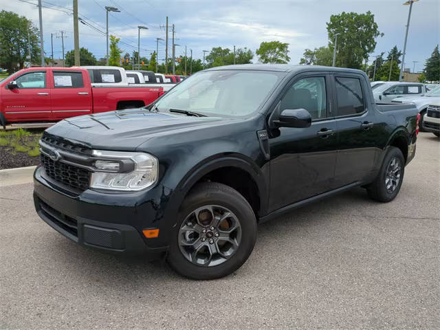 2023 Ford Maverick XLT AWD photo