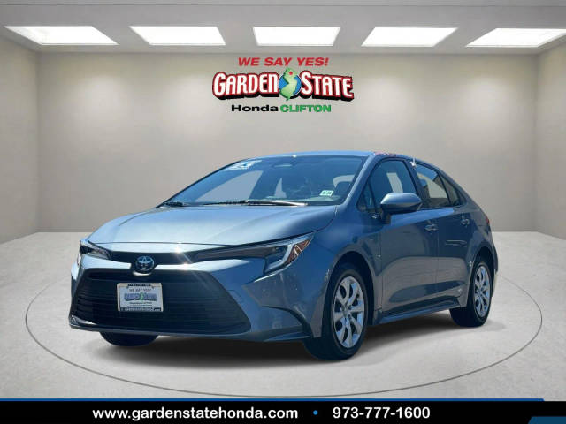 2023 Toyota Corolla Hybrid LE AWD photo