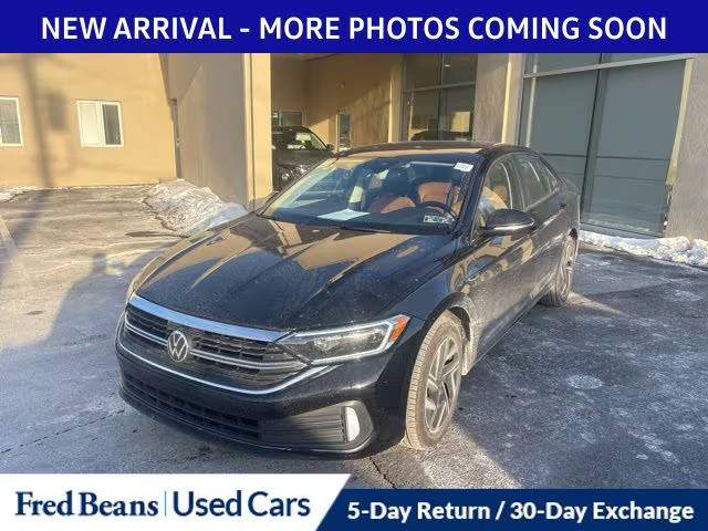 2023 Volkswagen Jetta SEL FWD photo