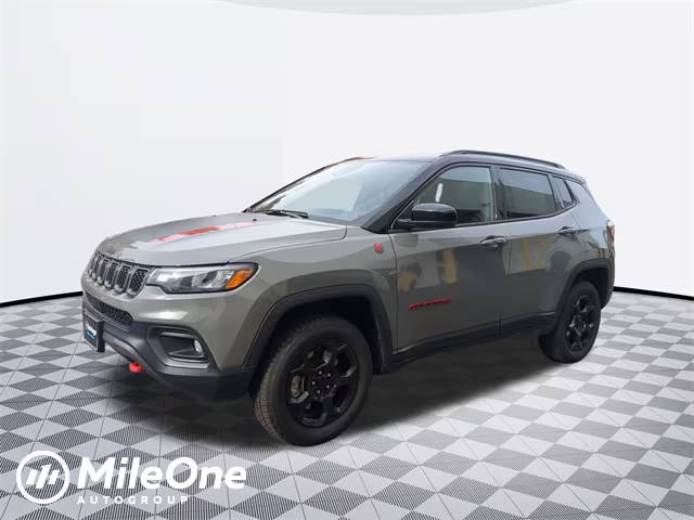 2023 Jeep Compass Trailhawk 4WD photo