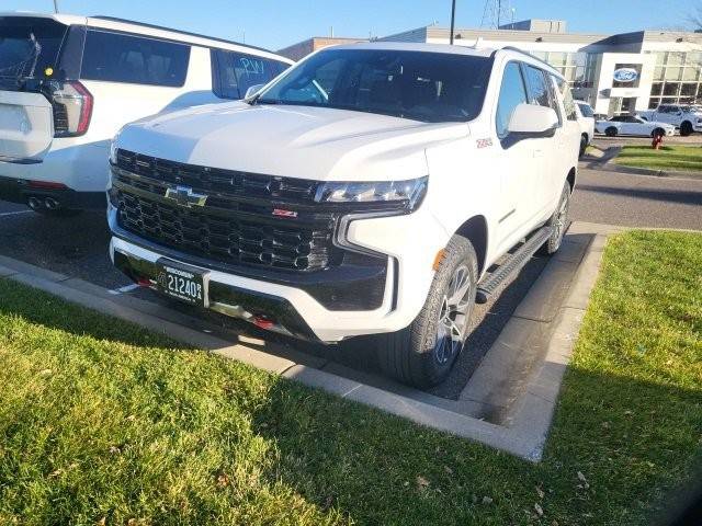 2023 Chevrolet Suburban Z71 4WD photo