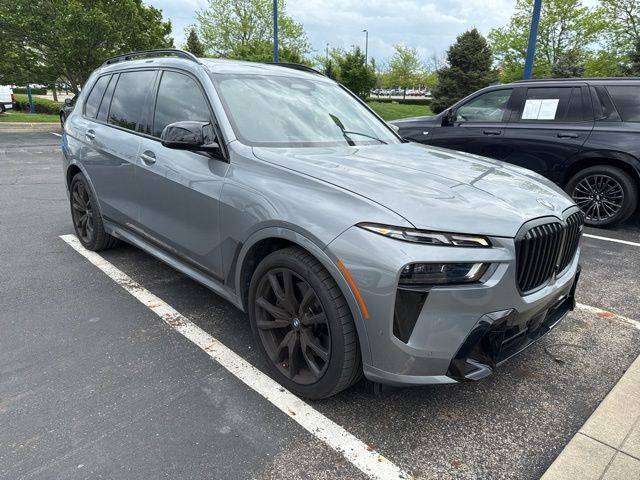 2023 BMW X7 M60i AWD photo