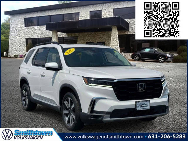2023 Honda Pilot Touring AWD photo