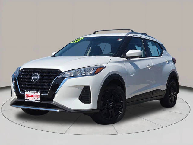 2023 Nissan Kicks SV FWD photo