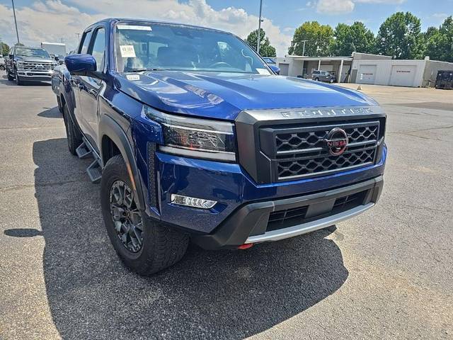 2023 Nissan Frontier PRO-4X 4WD photo