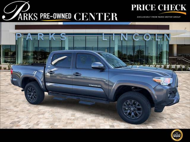 2023 Toyota Tacoma SR5 4WD photo