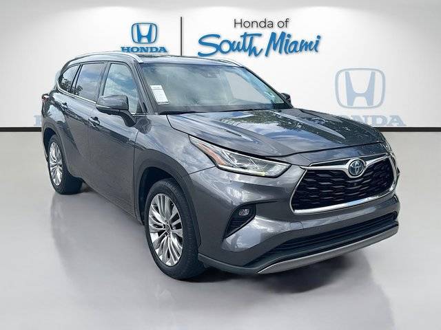 2023 Toyota Highlander Hybrid Platinum FWD photo