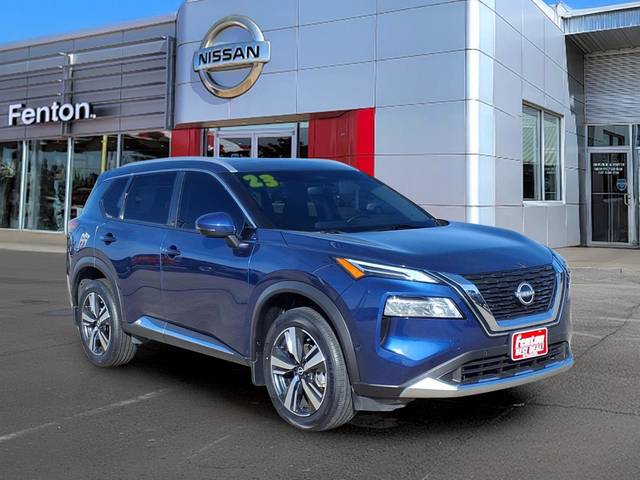 2023 Nissan Rogue Platinum FWD photo